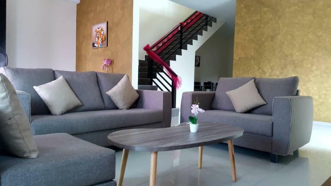 Ipoh Easteden Homestay Екстериор снимка