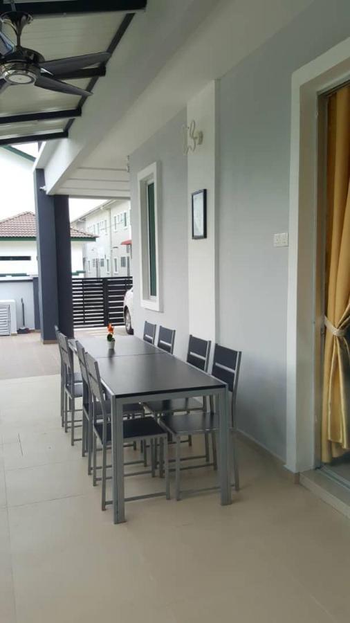 Ipoh Easteden Homestay Екстериор снимка